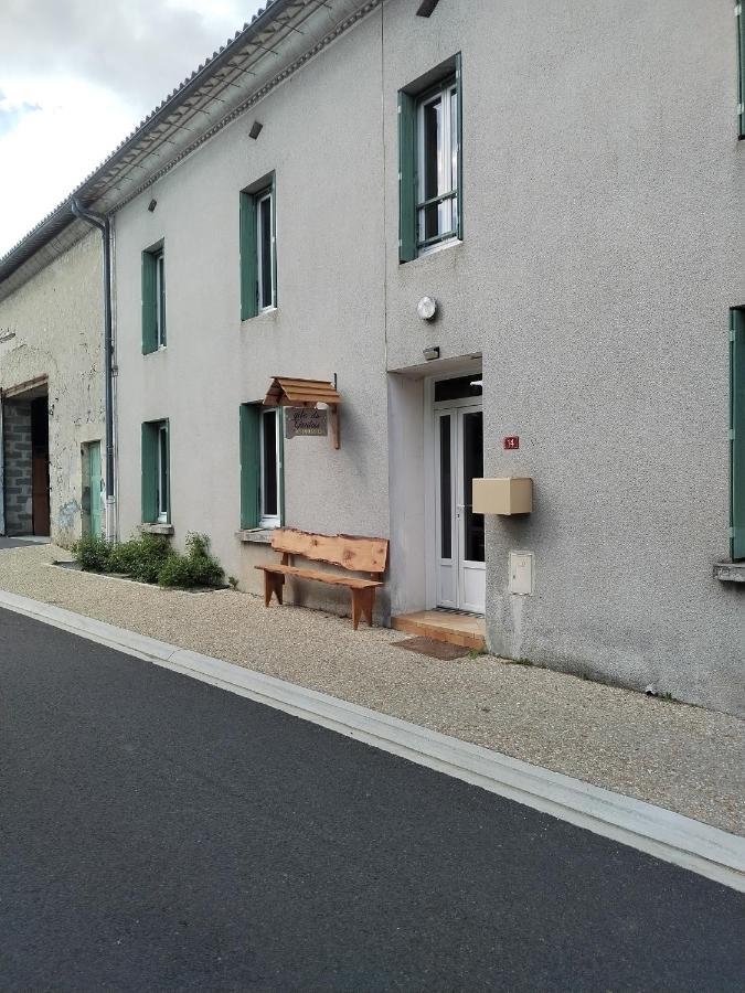 Chambre 2 A 4 Pers Gite Du Gardoir Boresse-et-Martron Eksteriør bilde