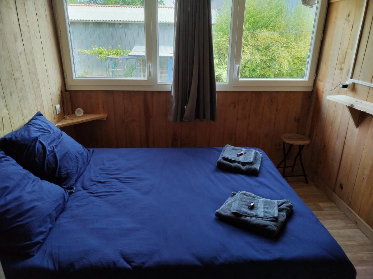 Chambre 2 A 4 Pers Gite Du Gardoir Boresse-et-Martron Eksteriør bilde